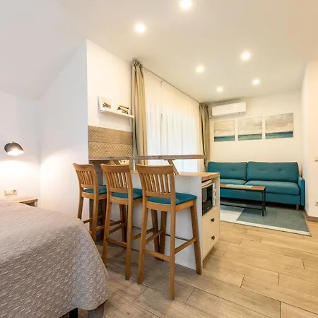 Apartment Amber Drop